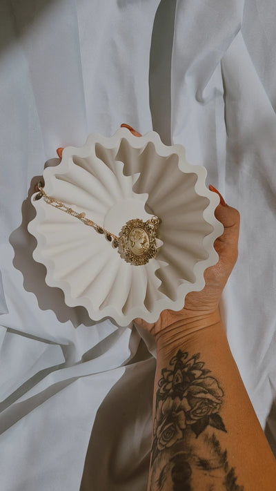 Schale gerippt elegant
