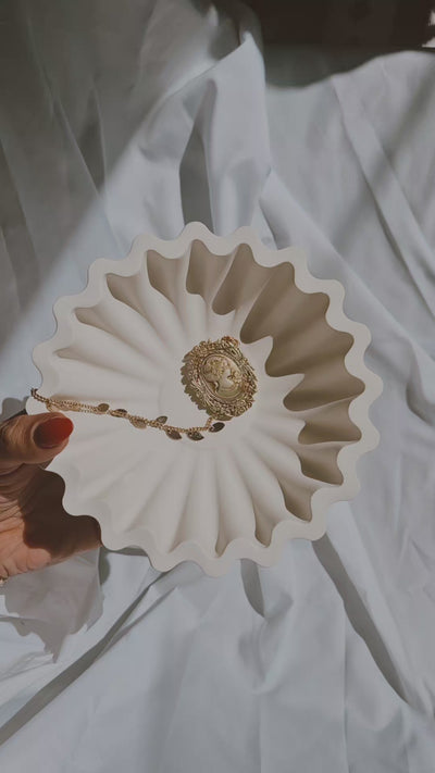 Schale gerippt elegant